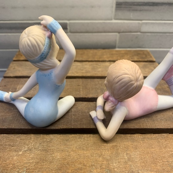 Set of Two Vintage Homco #1406 Ceramic Ballerina Figurines - Picture 5 of 6